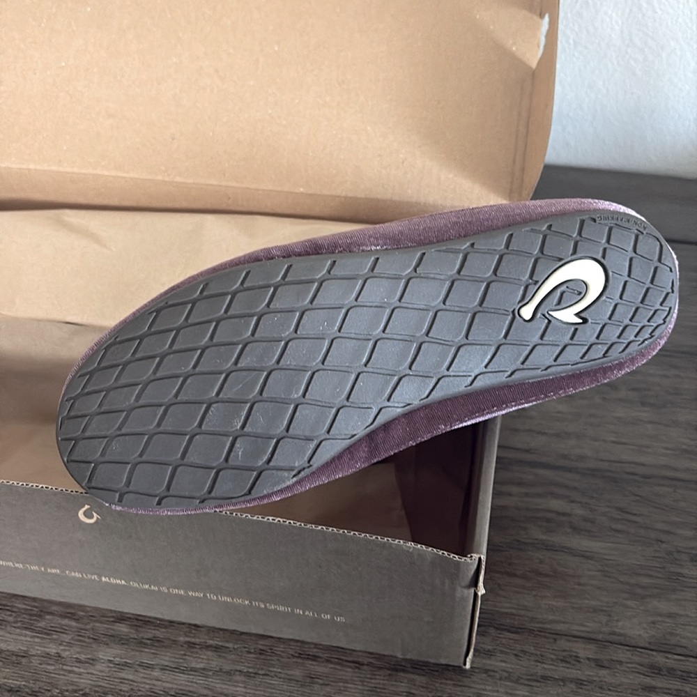NIB [OluKai] Ku'una Lanui Indoor/Outdoor Velvet Slipper Red Ginger Women’s Sz 5 - Picture 11 of 14